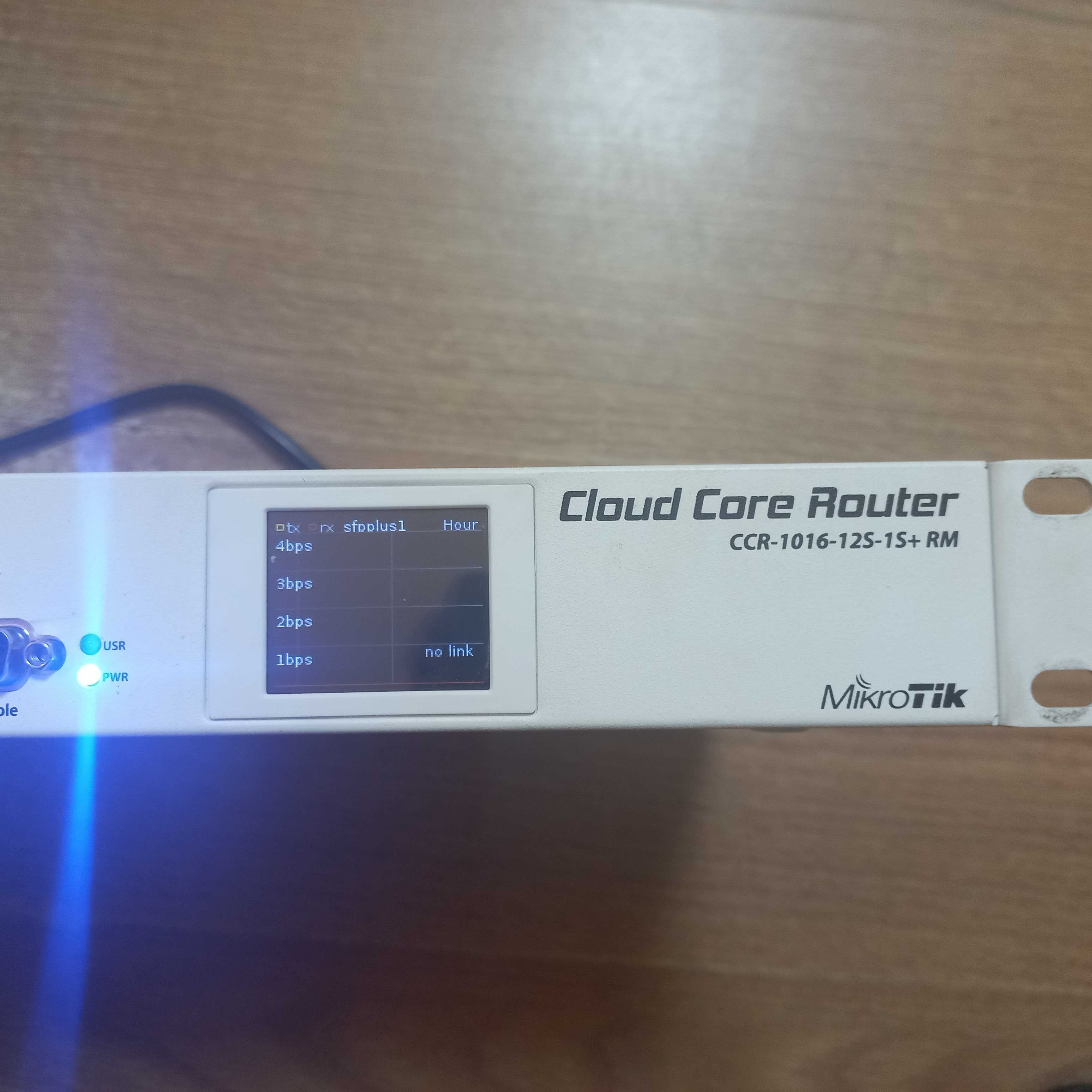 Продам роутер маршрутизатор Mikrotik CCR-1016-12S-1S+