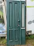 Porta antiga em madeira