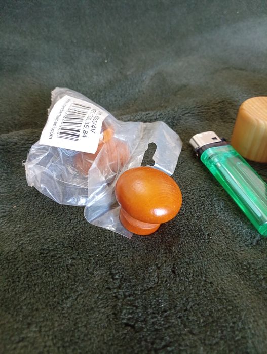 7 Puxadores madeira Novos e como novos