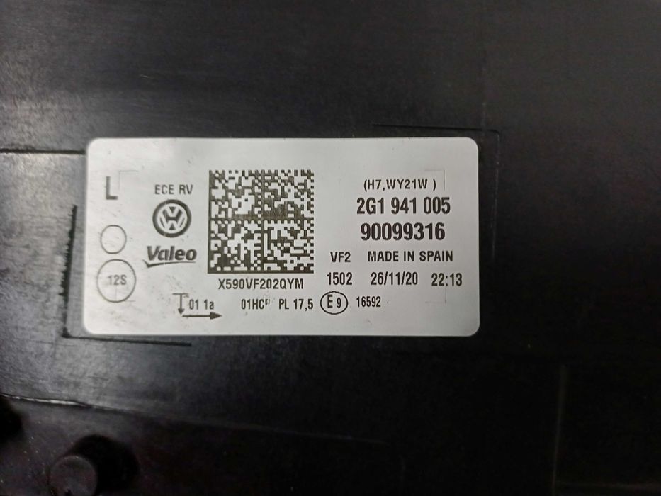 lampa lewa vw polo 6 VI 17-22 zwykła 2g194.1005