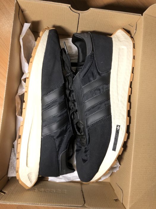 Чоловічі кросівки adidas retropy e5