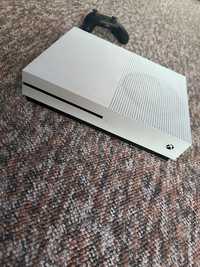 X box one s 1TB + pad