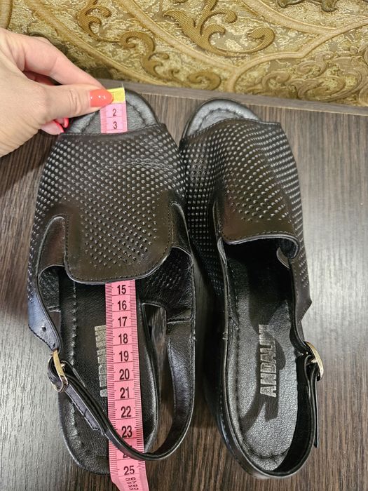 Жіночі босоніжки