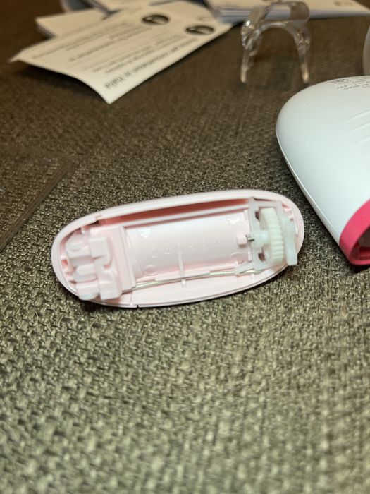 Продаю епілятор Philips 4000