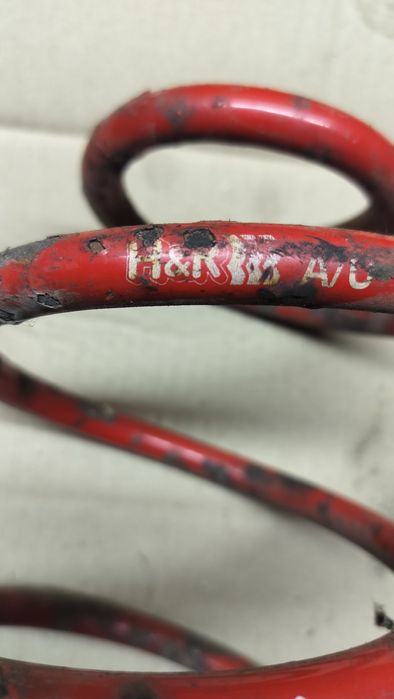 Передні пружини гольф4, бора, октавія тур