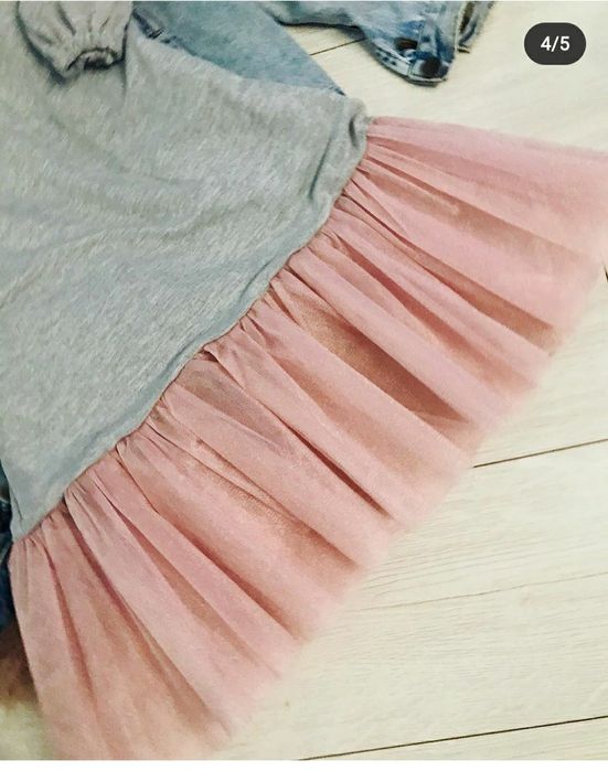 Плаття з фатином