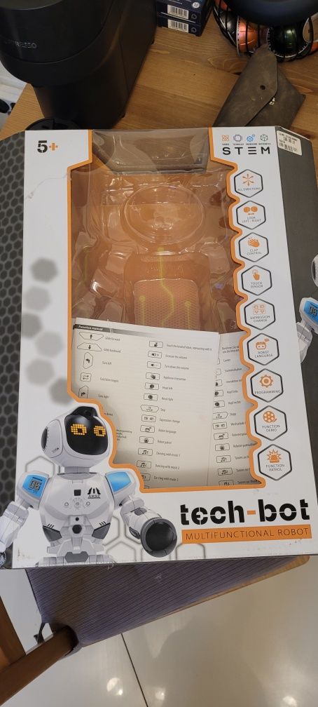 Smart robot tech-bot