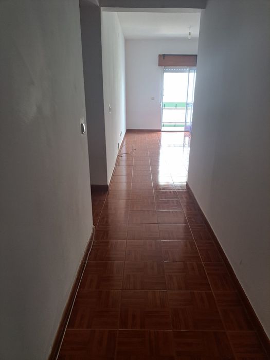 T1 equipado em Monte Abrão
