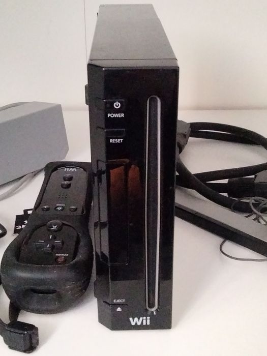 Consola Wi em bom estado