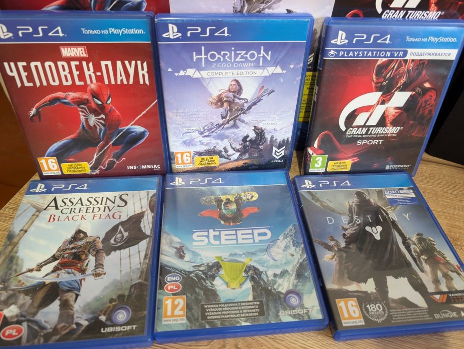 Продам PS4 slim 1