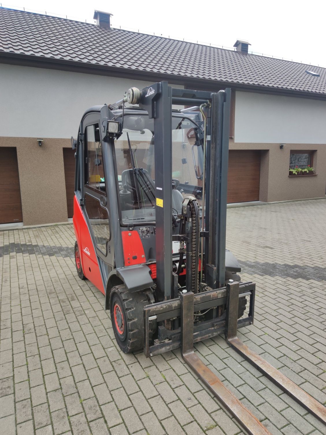 Wózek widłowy Linde H20 niski z kabiną z UDT