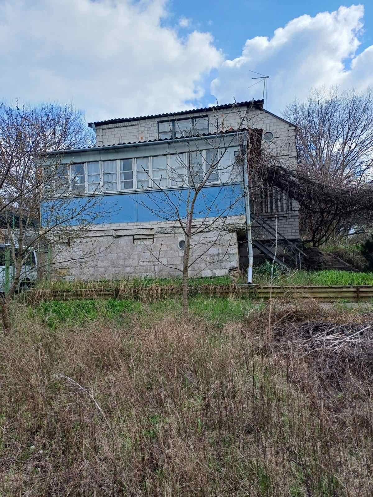 Продам 2х-этажный дом