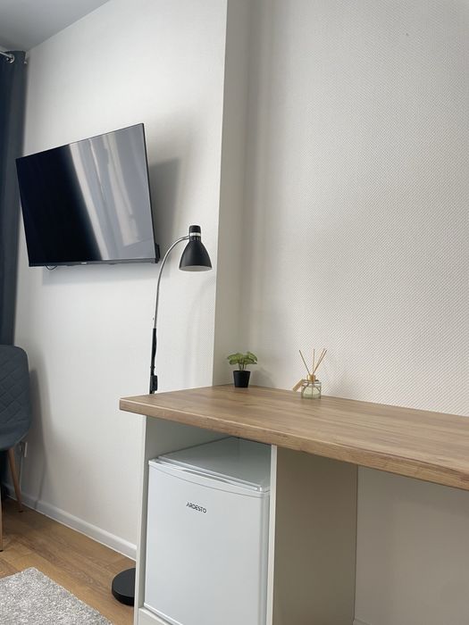 Квартира біля метро Житомирська , здам подобово