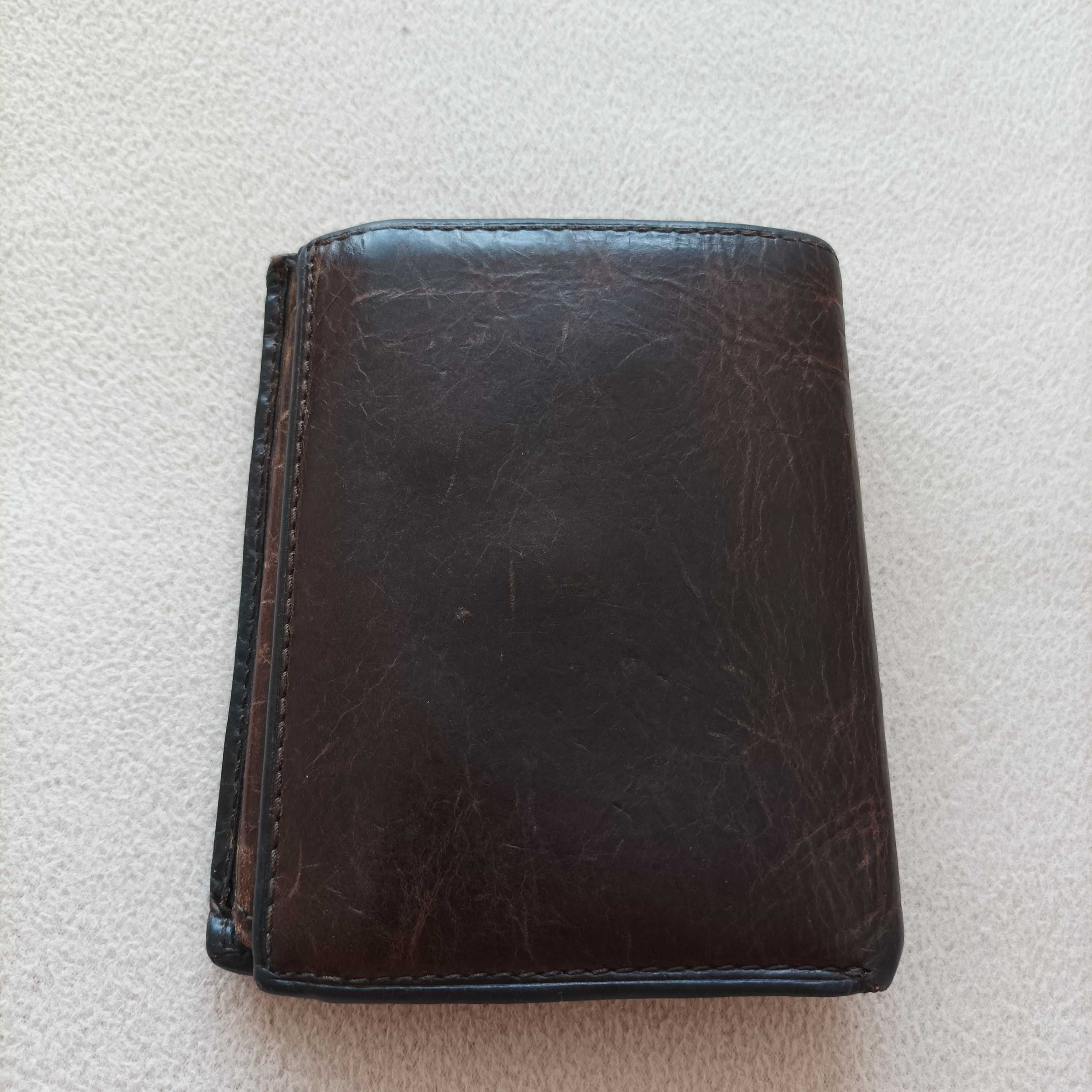 Brązowy skórzany portfel męski Fossil Genuie Classic
