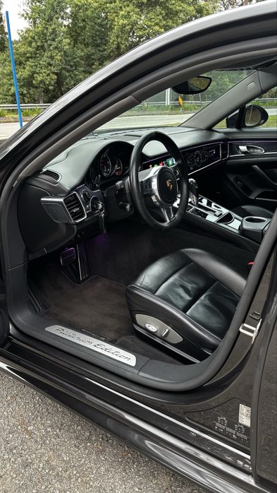 Porsche Panamera Platinum Edition Diesel