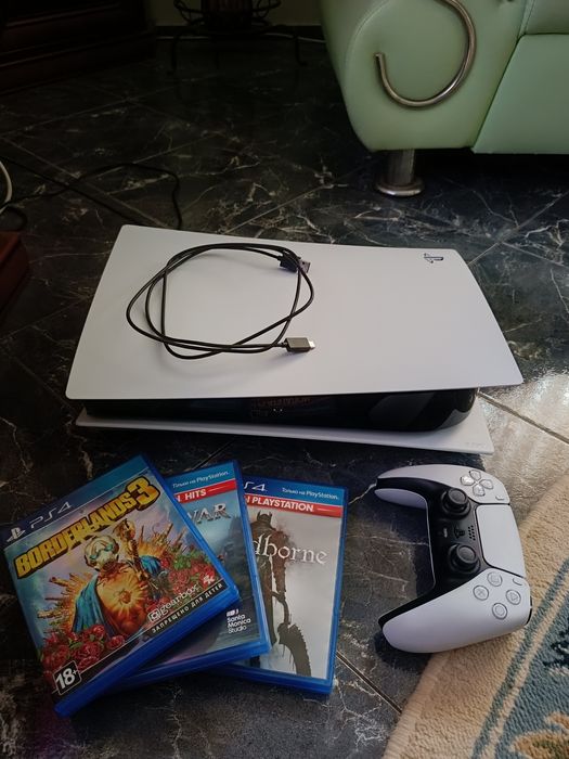 Playstation 5 (плюс 3 диска)