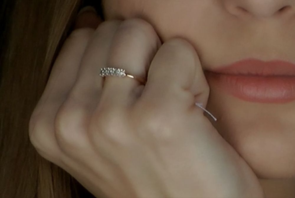 Золотое кольцо с бриллиантом 17 р. 585 проба