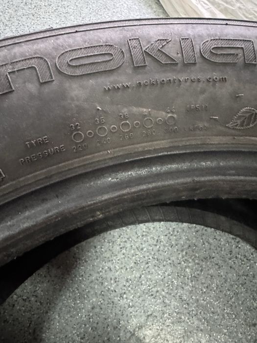 зимову шину Nokian Hakkapeliitta R2 225/55 R17 101R XL.