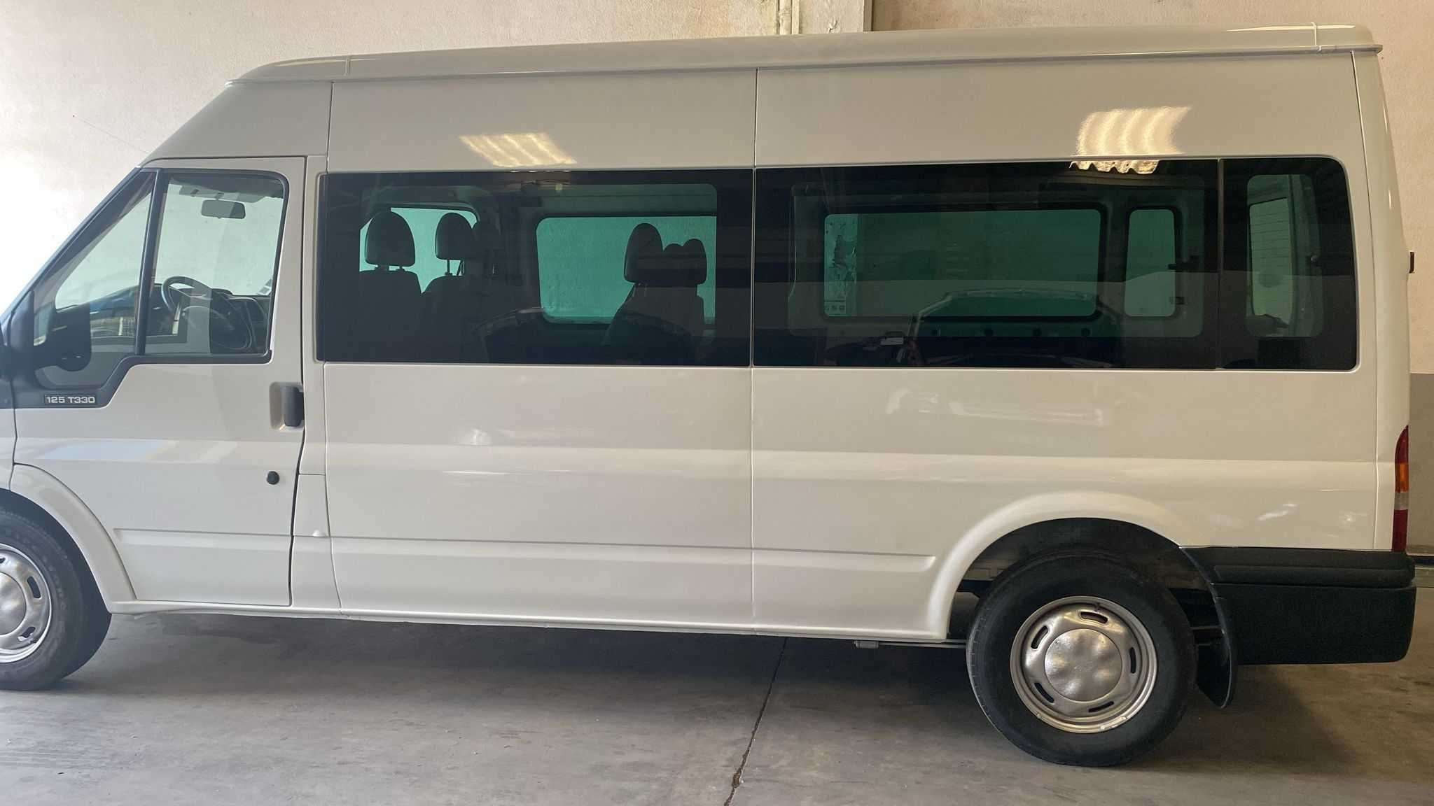 Ford Transit 2.0 TDCI 130 cv 9 Lugares longa Impecável