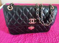Mala da Chanel preta