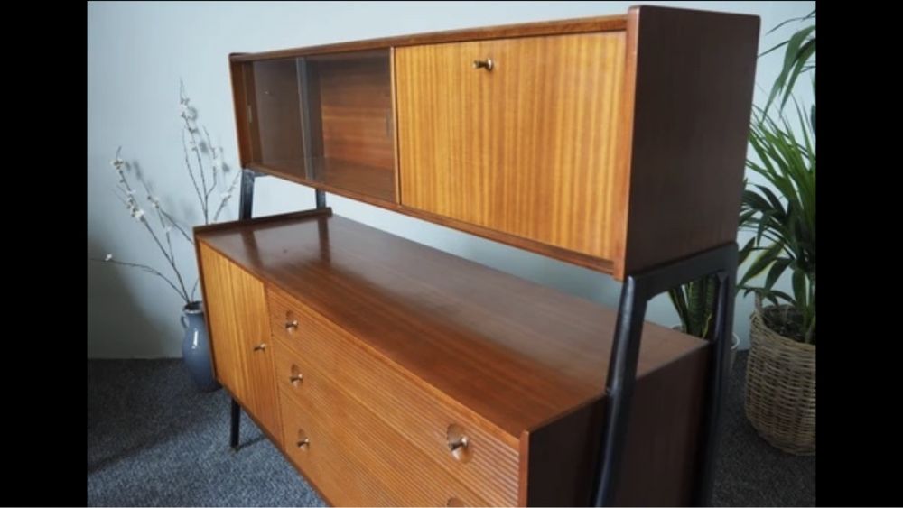 Aparador Mid Century Nathan