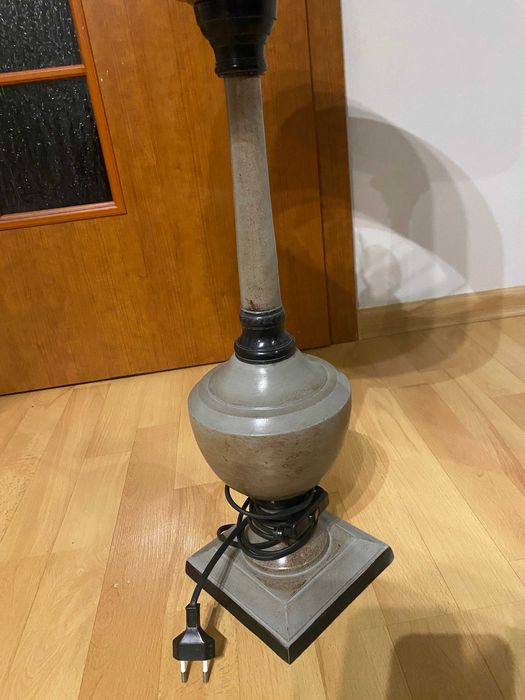 Ciekawa lampa stojąca nowa