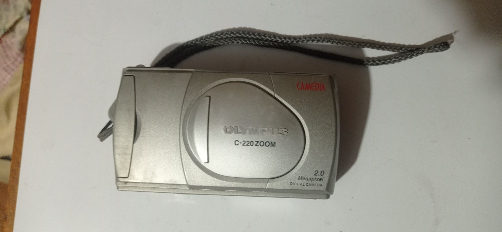 Olympus C 220 zoom