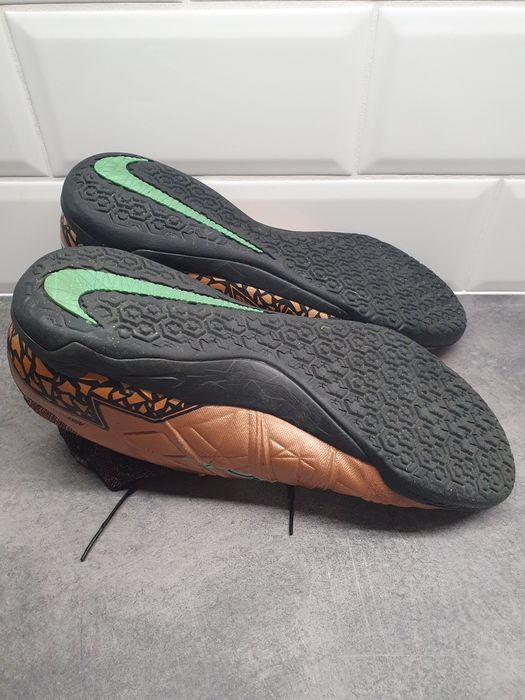 Profesjonalne Elite halówki Nike HypervenomX Proximo IC 42,5