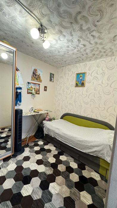 Продам 1-но кімнатну квартиру Київська