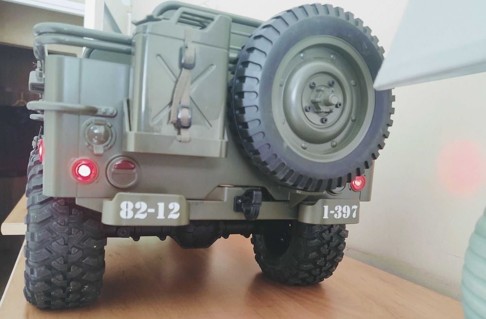 Jeep Willys 1:6 RC Rochobby
