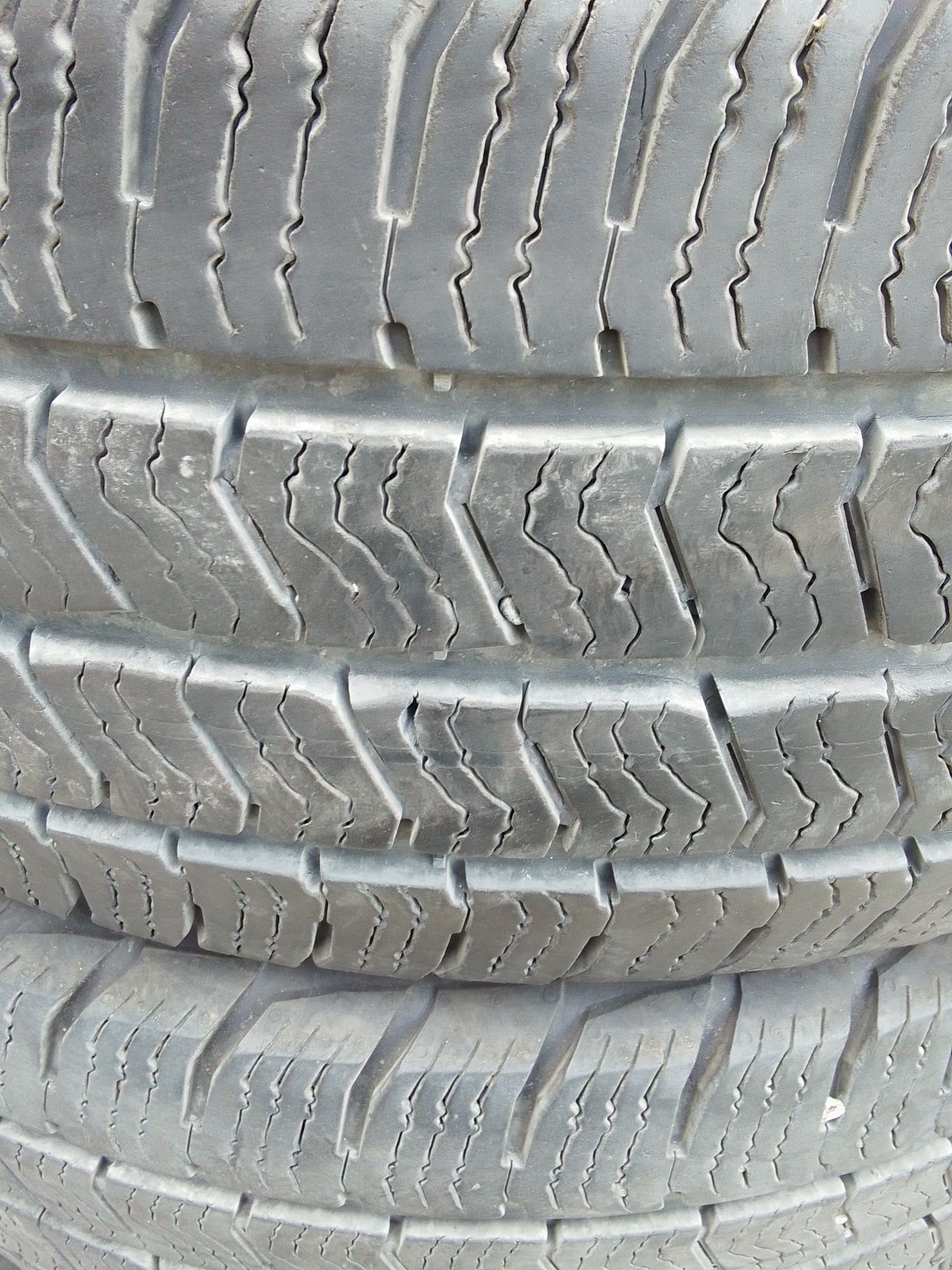 Cena za 4 Opony zimowe 225/65r16C BARUM 2022r 6.5-7.5mm