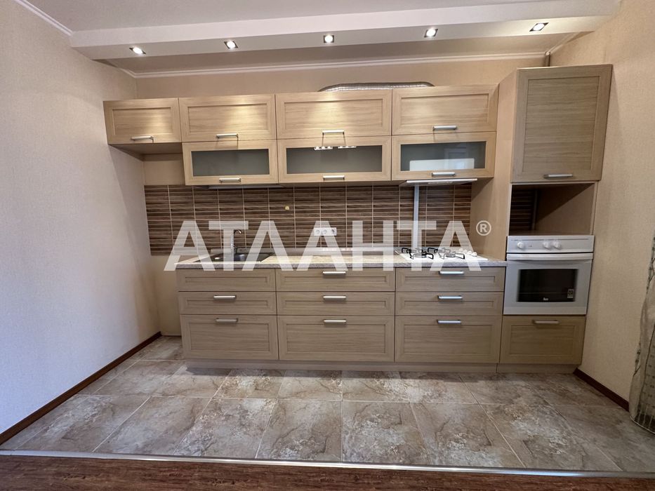 Однокомнатная квартира в кирпичном доме с ремонтом  в ЖК Вернисаж