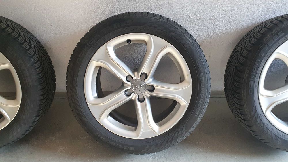 Felgi 225 50 R17 z zimowymi oponami - oryginalne Audi A5