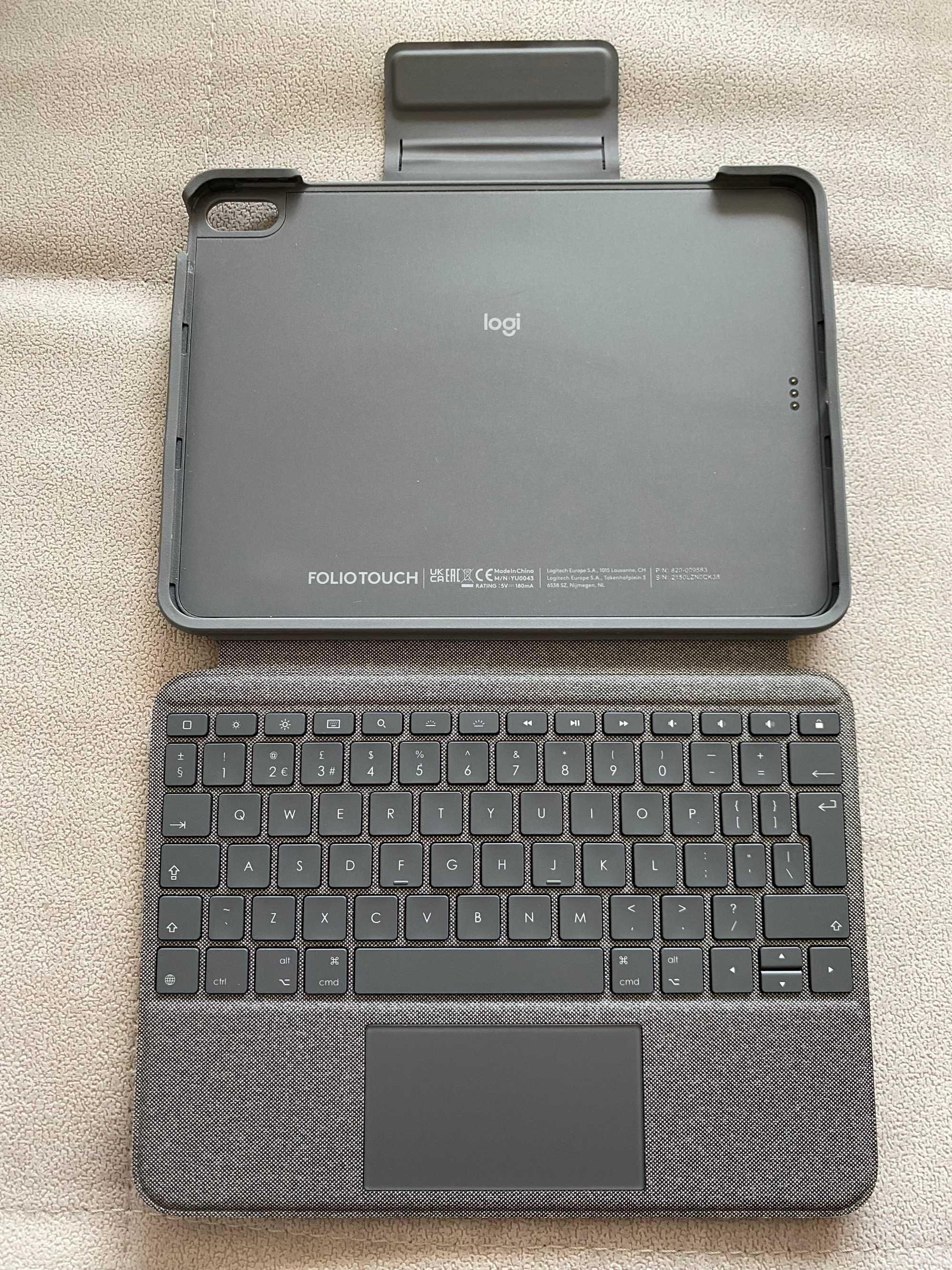 Etui na iPad Air LOGITECH Folio Touch Szary