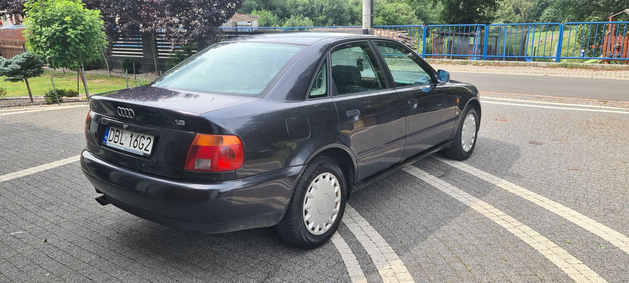 Audi A4 B5 1.6 benzynan,sedan,BDB stan