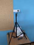 Mini projetor novo com suporte incli
