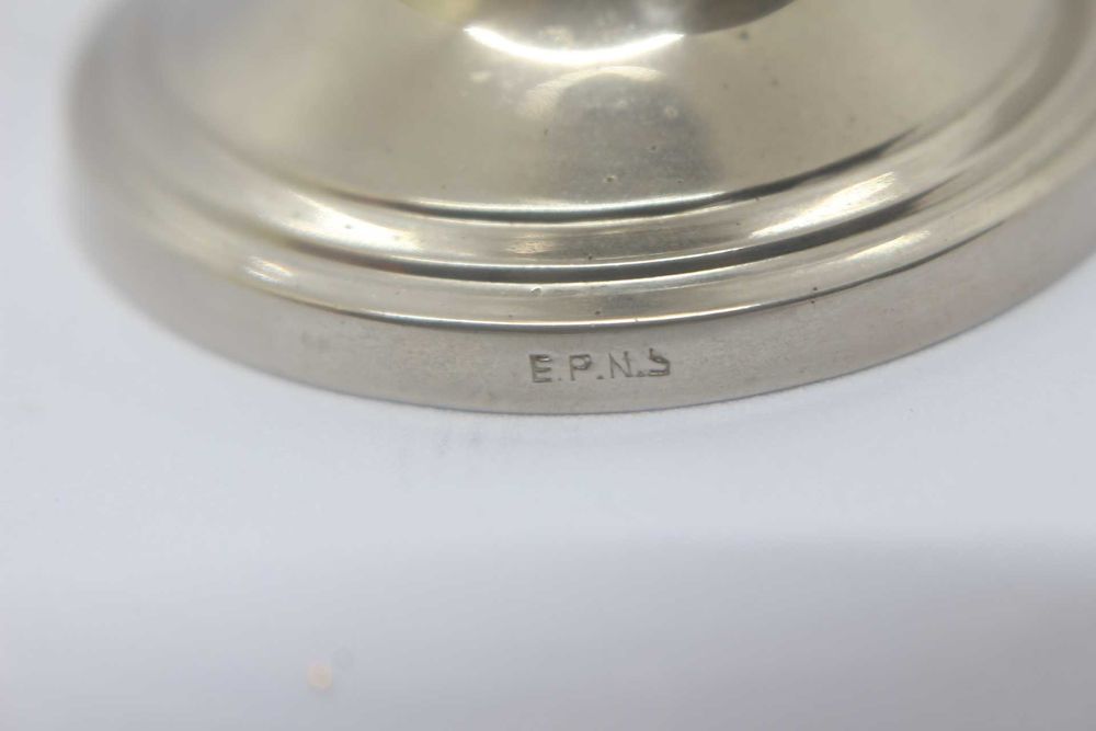 2 Copos com pé marcados EPNS em Prata Estrangeira
