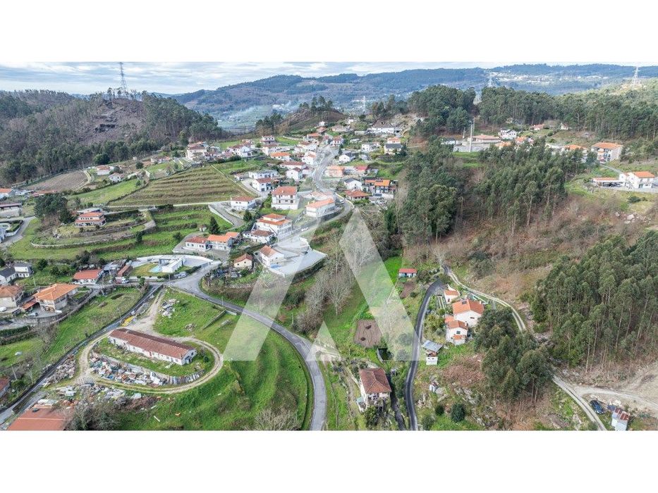 Terreno para Construção em Arões Santa Cristina - Fafe