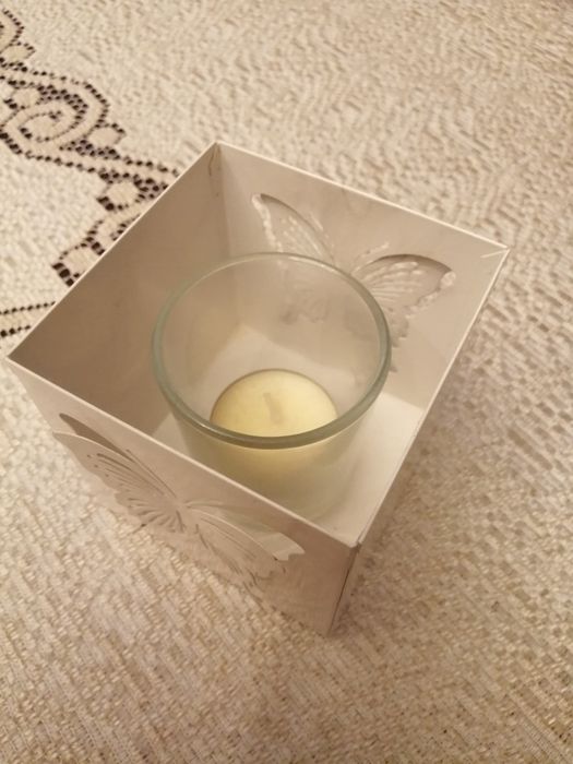 Świecznik biały, metalowy