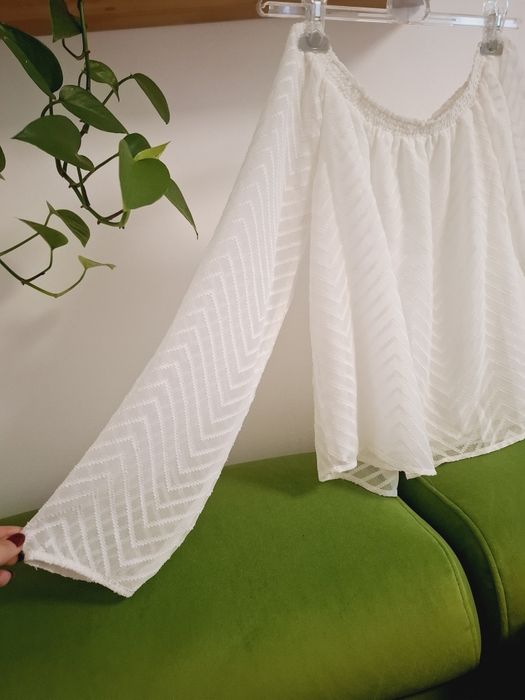 Śliczna bluzeczka S - M ecru kremowa święta koronka