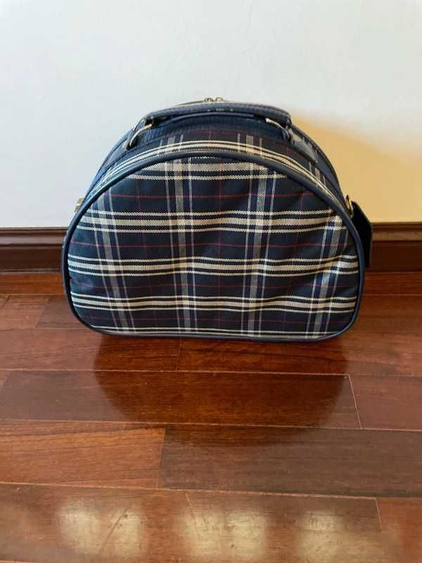 2 malotes de viagem/ necessaires