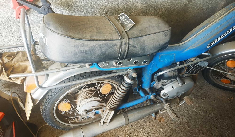 Motorizada, confersil de duas velocidades.