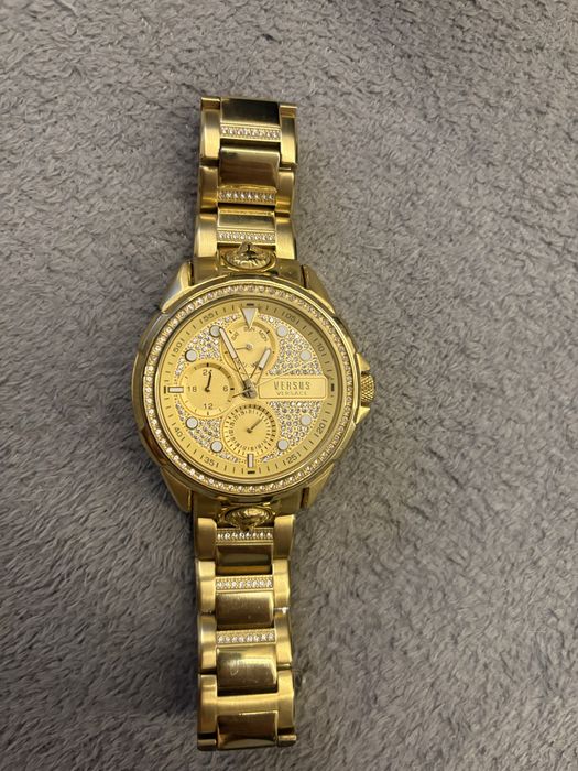 Złoty zegarek Versus Versace
