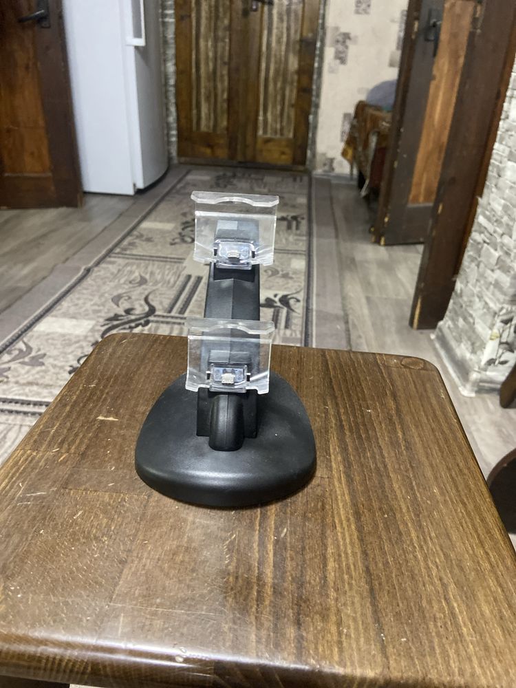 Зарядний пристрій для dualshock 4