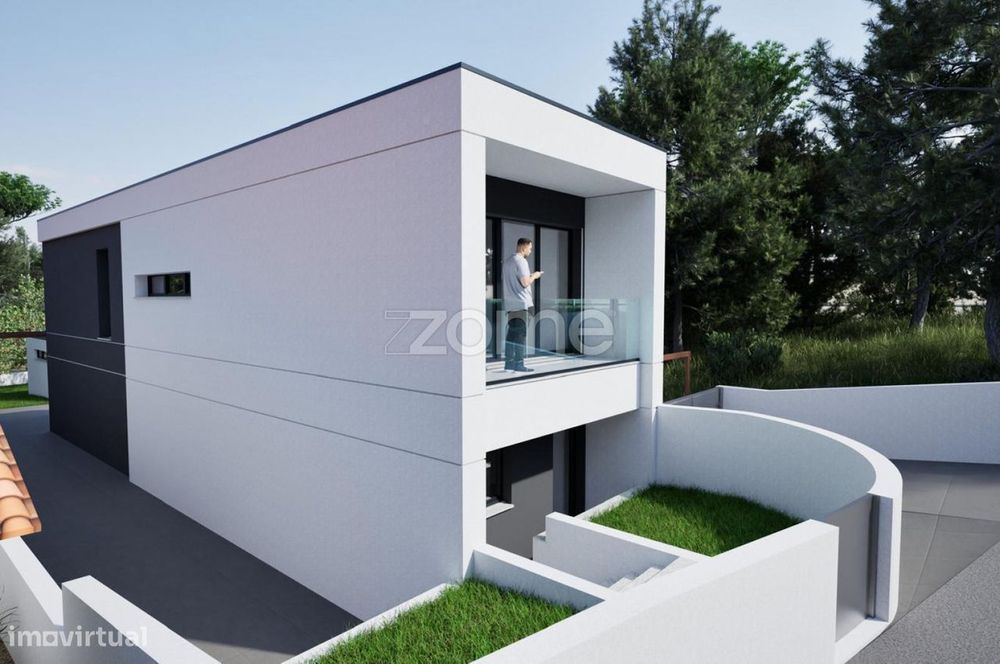 Moradia T2 Isolada com Jardim e Garagem