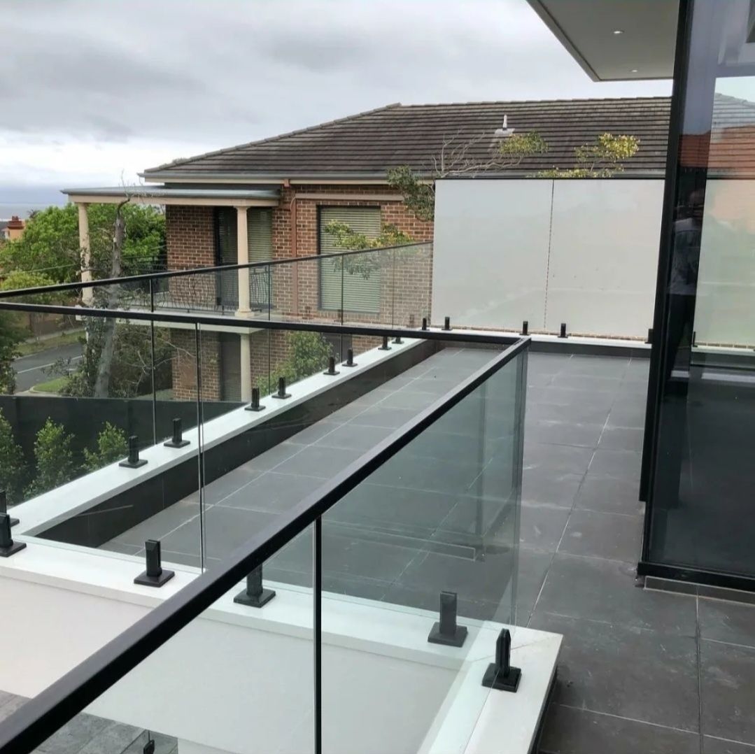 Guarda corpo em vidro laminado e inox * NOVO *