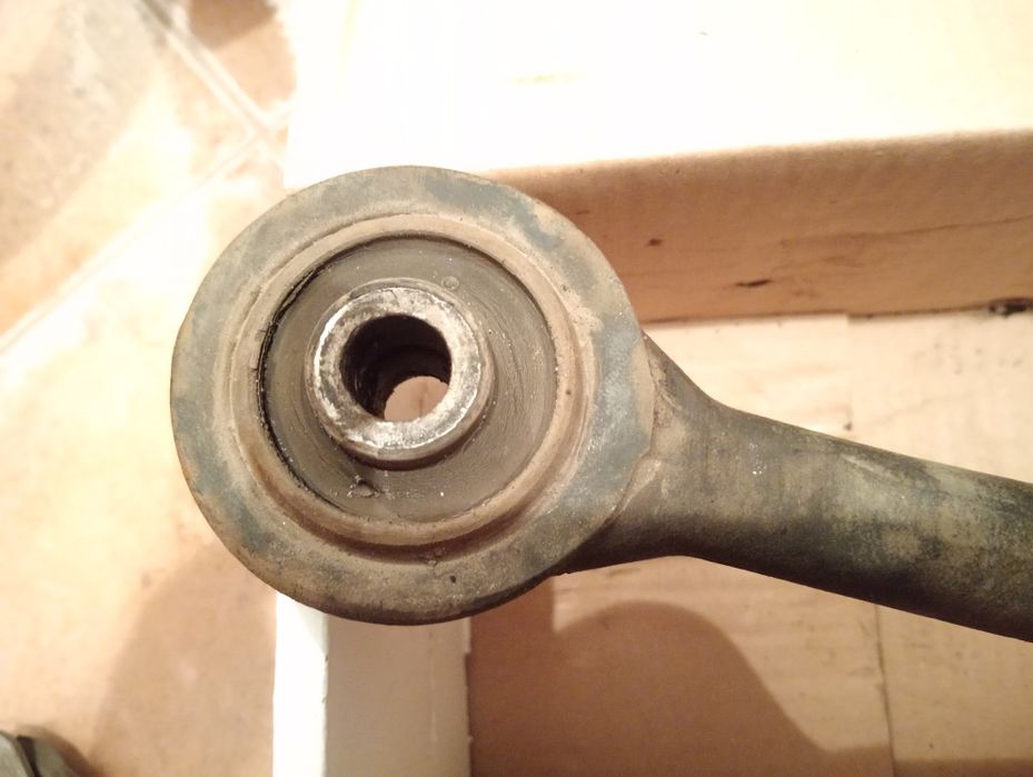 Рычаг передний левый Ауди С4