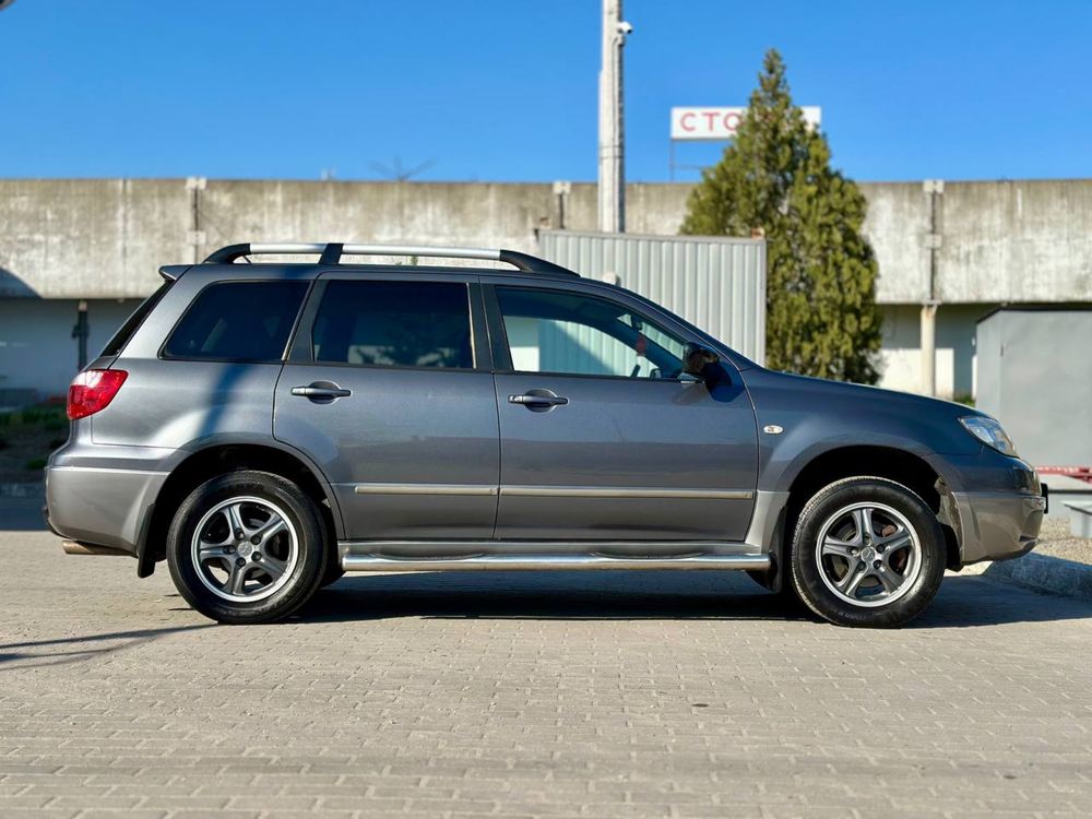 Mitsubishi идеальное состояние!