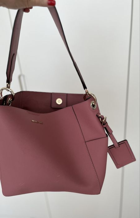 Mala Michael Kors como nova, um Must!