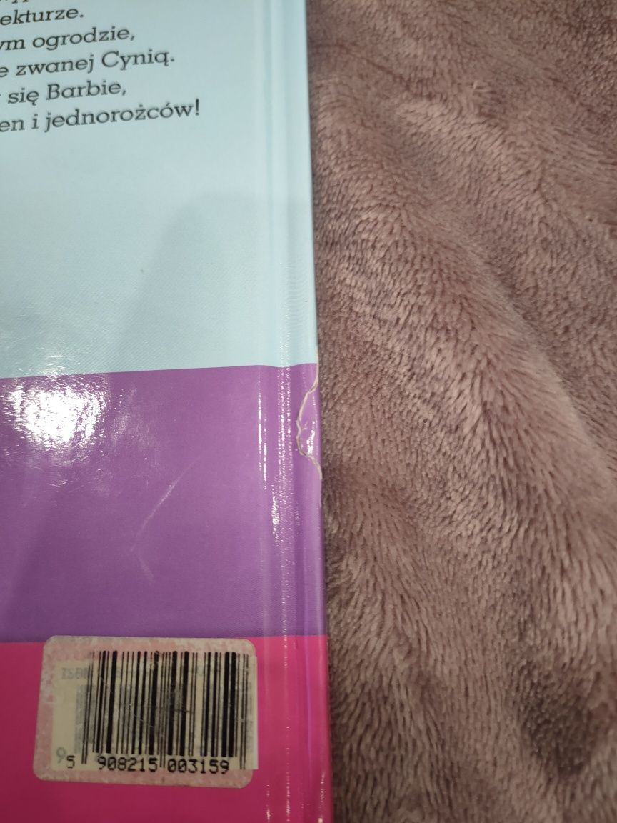 Książka dla dziewczynki Barbie i tajemnicze drzwi